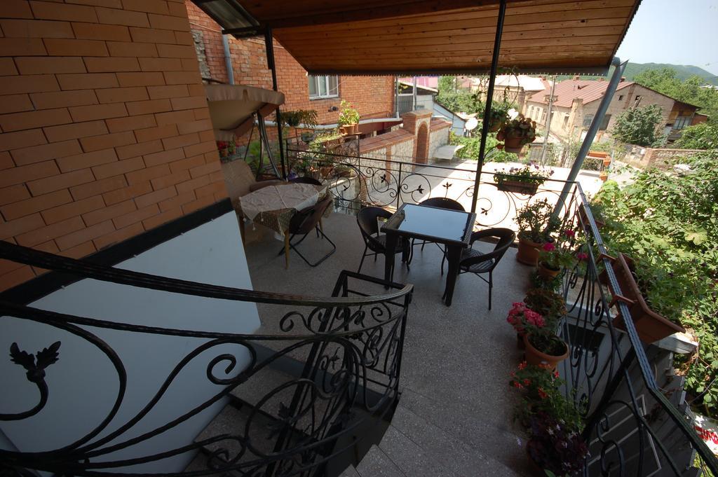 Guest House Eka & Gio Sighnaghi Bagian luar foto