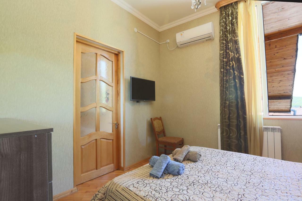 Guest House Eka & Gio Sighnaghi Bagian luar foto